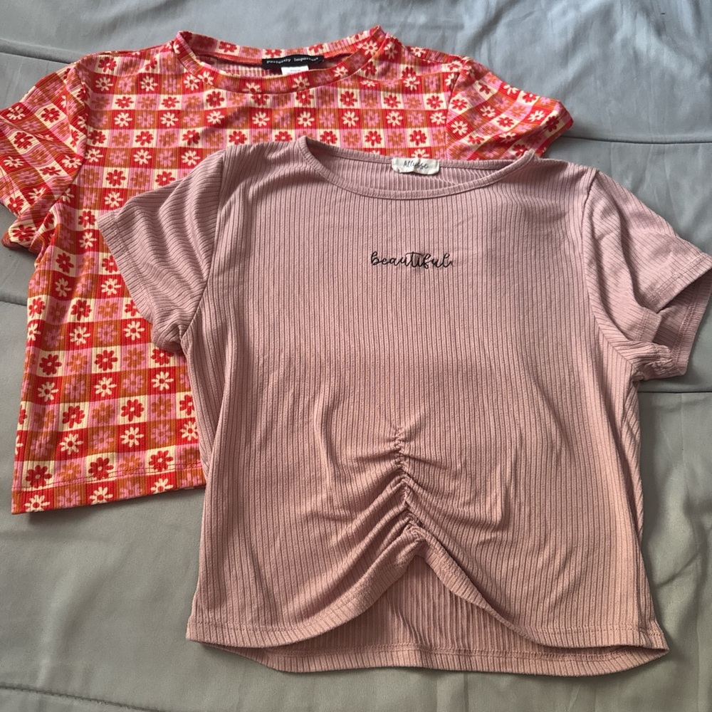 Cropped Graphic Tee Bundle